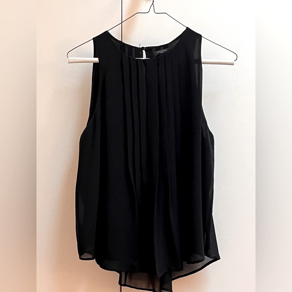 Ann Taylor sleeveless tuxedo blouse (W MP, black)